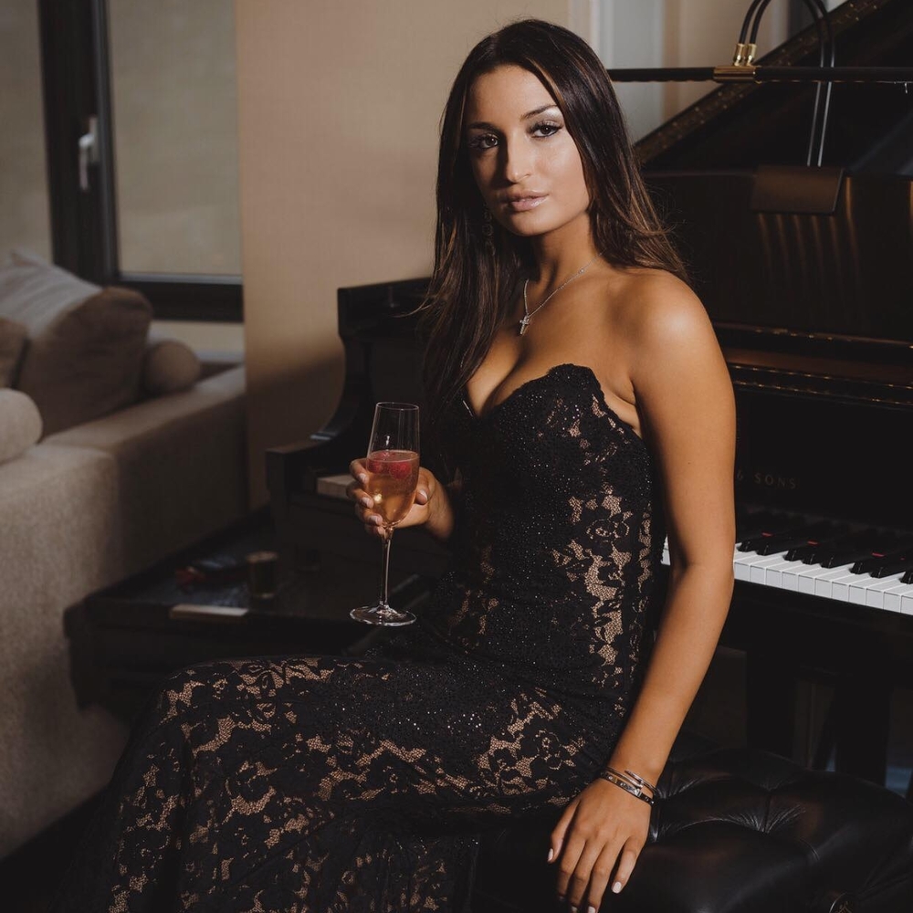 Meet your Posher, Katelyn